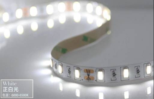 膠粘在LED的應用