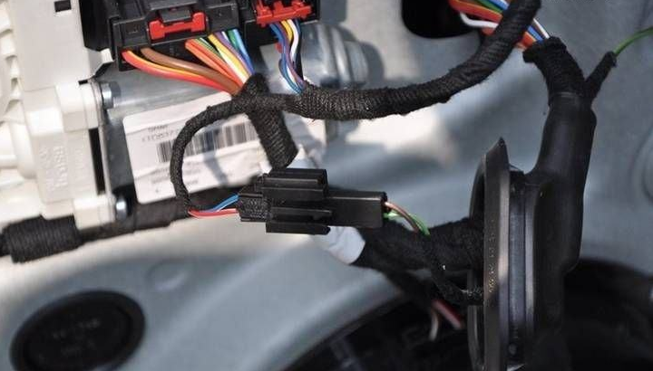 純干貨！汽車電線束中膠帶的應用與分析！